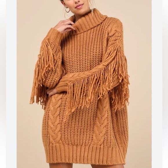 Lulus Cable Knit Fringe Oversized Mini Dress NWT Size Small - Picture 2 of 10